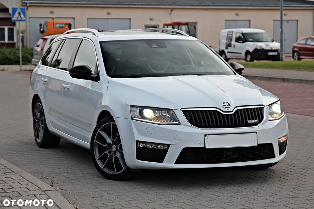 Skoda Octavia 2.0 TDI DSG RS - 2