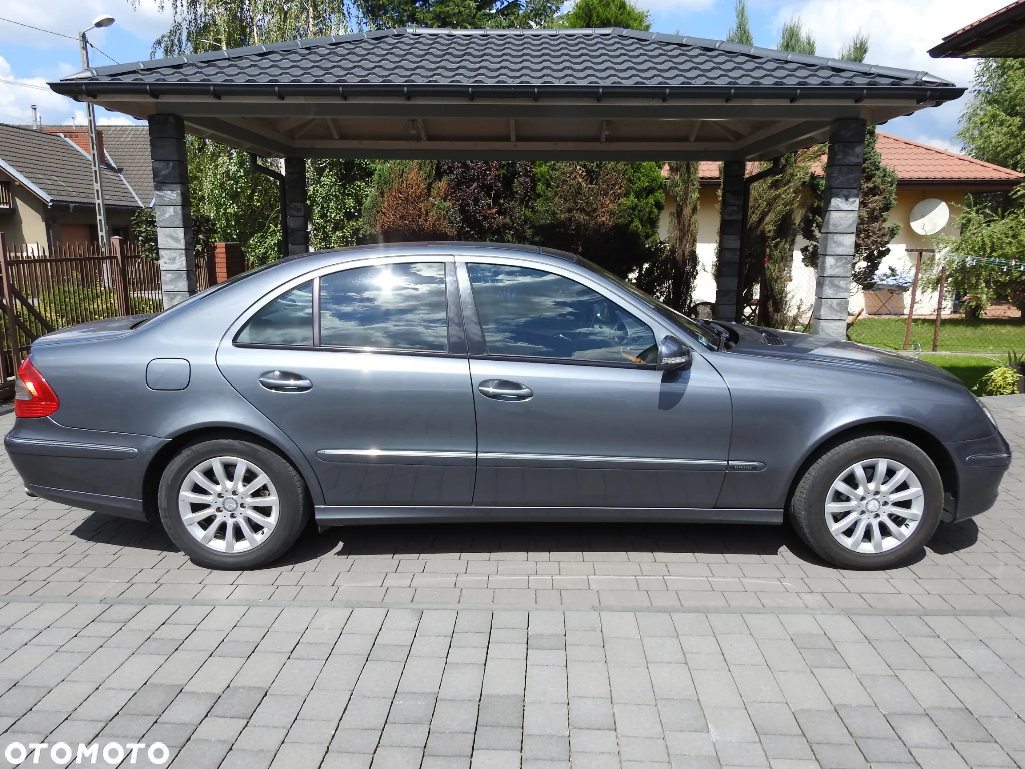 Mercedes-Benz Klasa E - 24