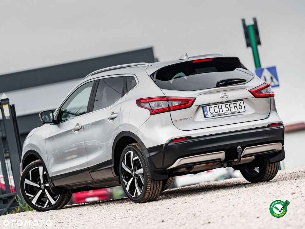 Nissan Qashqai 1.6 dCi Xtronic TEKNA+ - 3