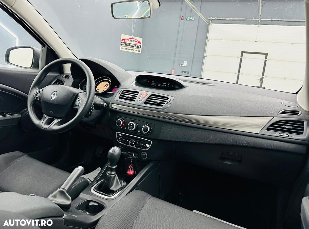 Renault Megane 1.6 16V 110 Dynamique - 19