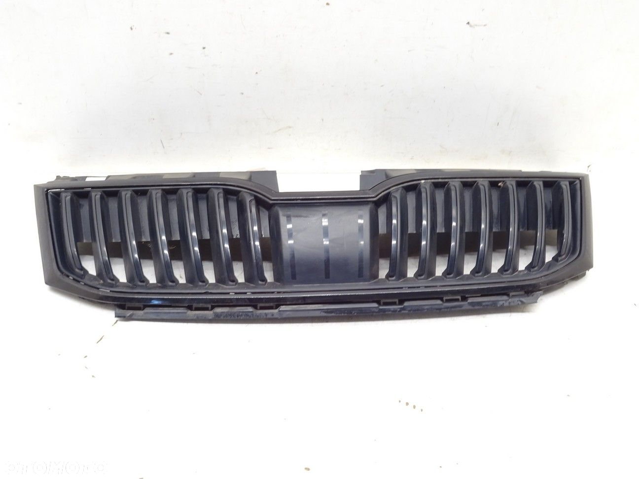 ATRAPA GRILL - 130.00 PLN - SKODA OCTAVIA III Combi (5E5, 5E6) 2012 - 2022 2.0 TDI RS 135 kW [184 - 4
