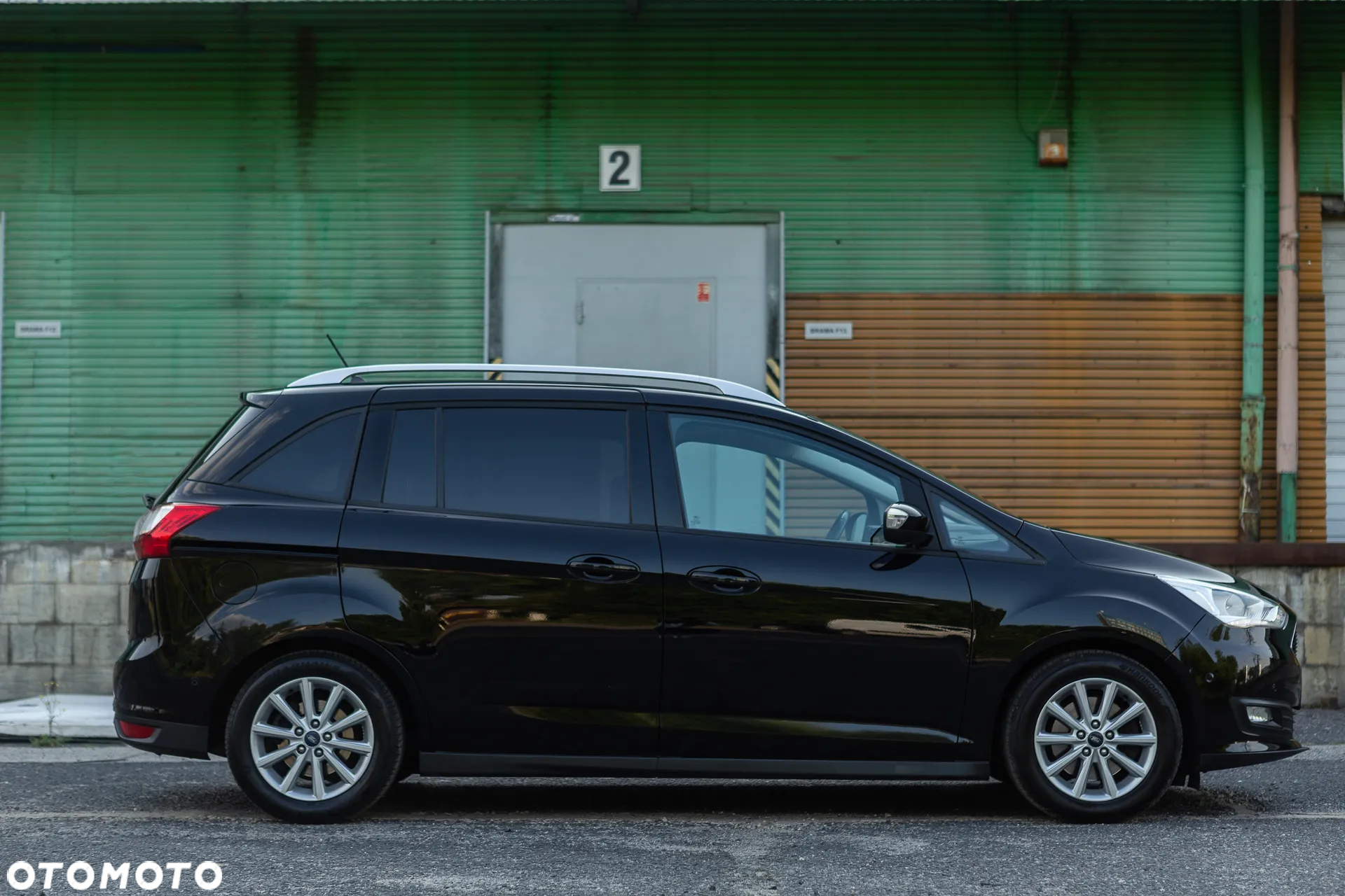 Ford Grand C-MAX - 13