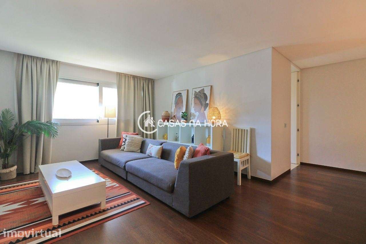 T3 de Luxo com Terraço | 2ª Linha de Mar | Box Fechada 2 viaturas - Grande imagem: 2/31