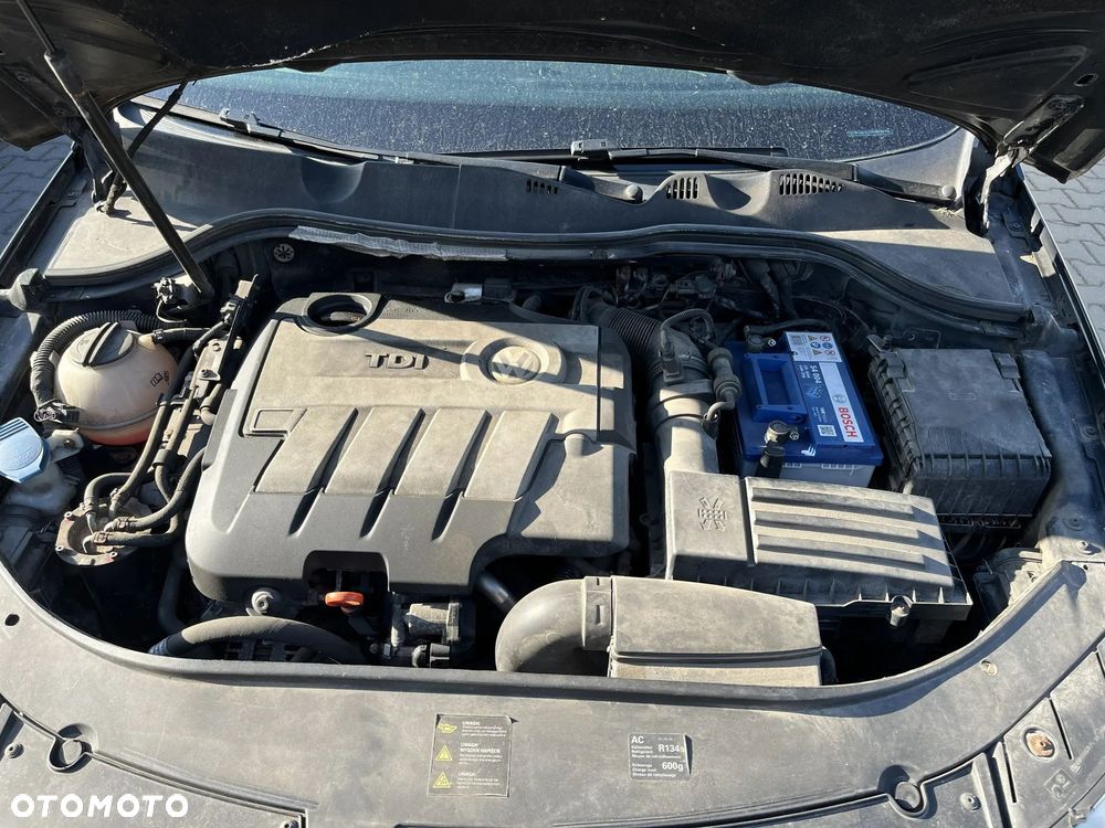 Volkswagen Passat 2.0 TDI DPF Comfortline - 11