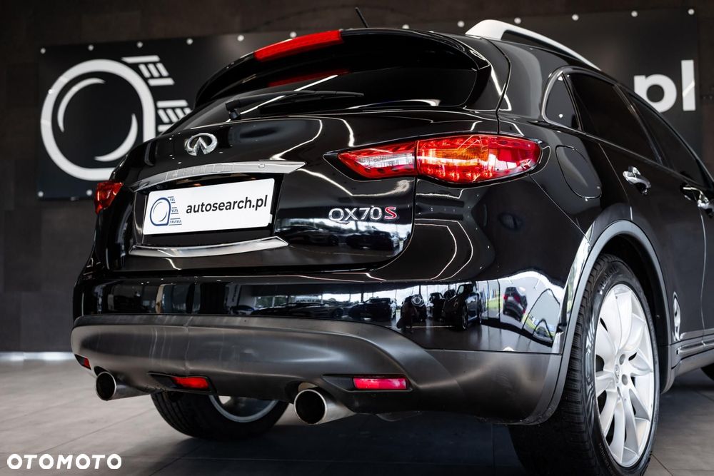 Infiniti QX70 - 38