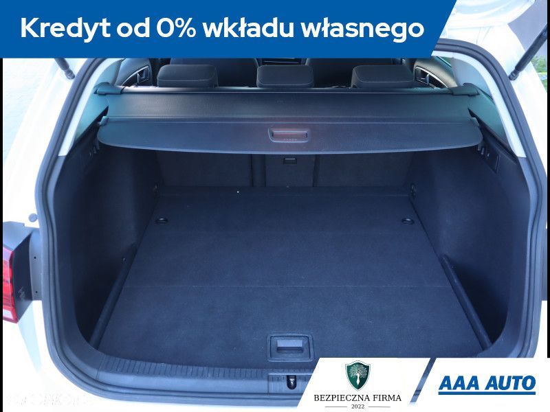 Volkswagen Golf - 13