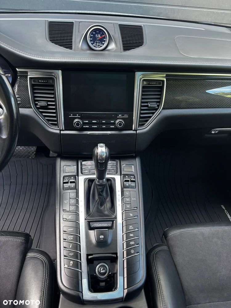 Porsche Macan GTS - 29