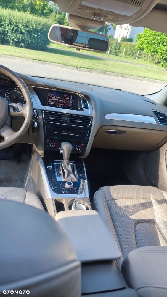 Audi A4 Avant - 11