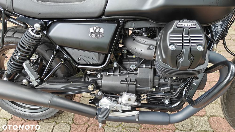 Moto Guzzi V7 - 33