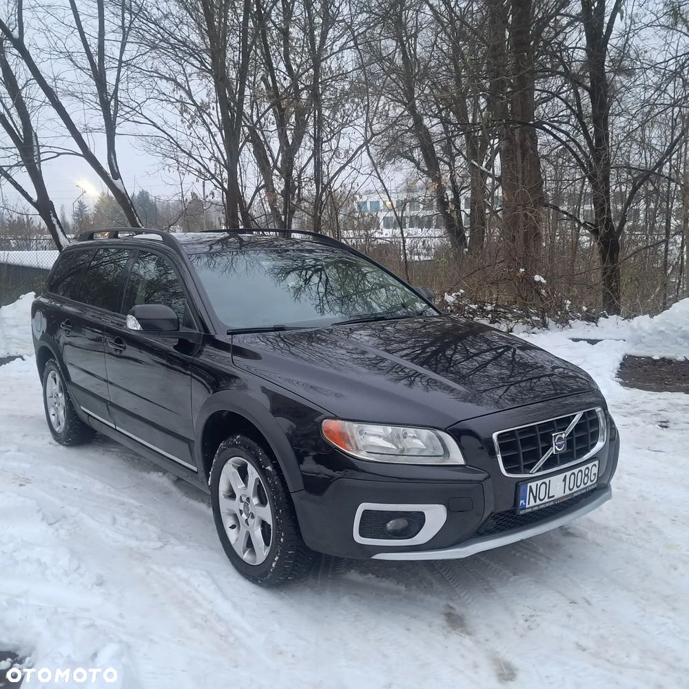 Volvo XC 70 D5 AWD Momentum - 2