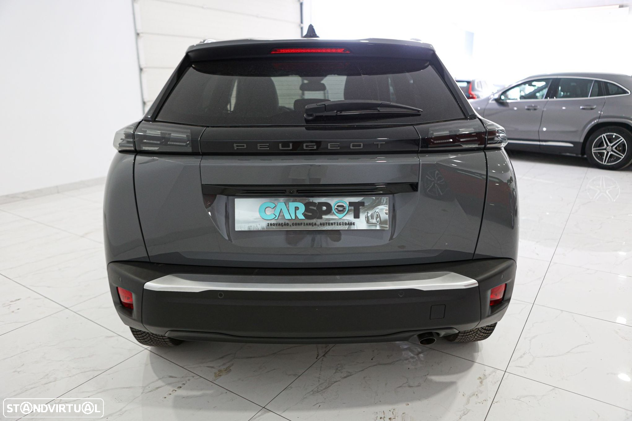 Peugeot 2008 1.2 PureTech Allure - 8