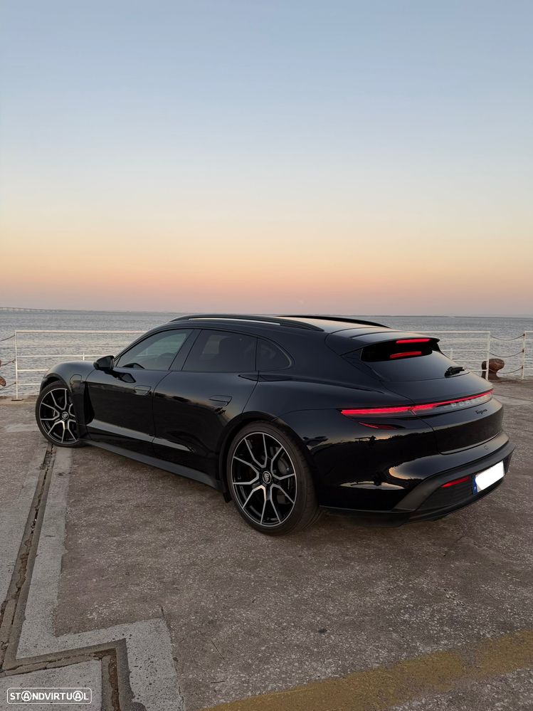 Porsche Taycan Sport Turismo Black Edition - 7