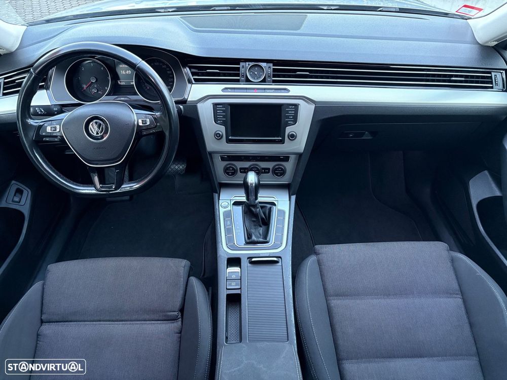 VW Passat 2.0 TDI Confortline DSG - 6