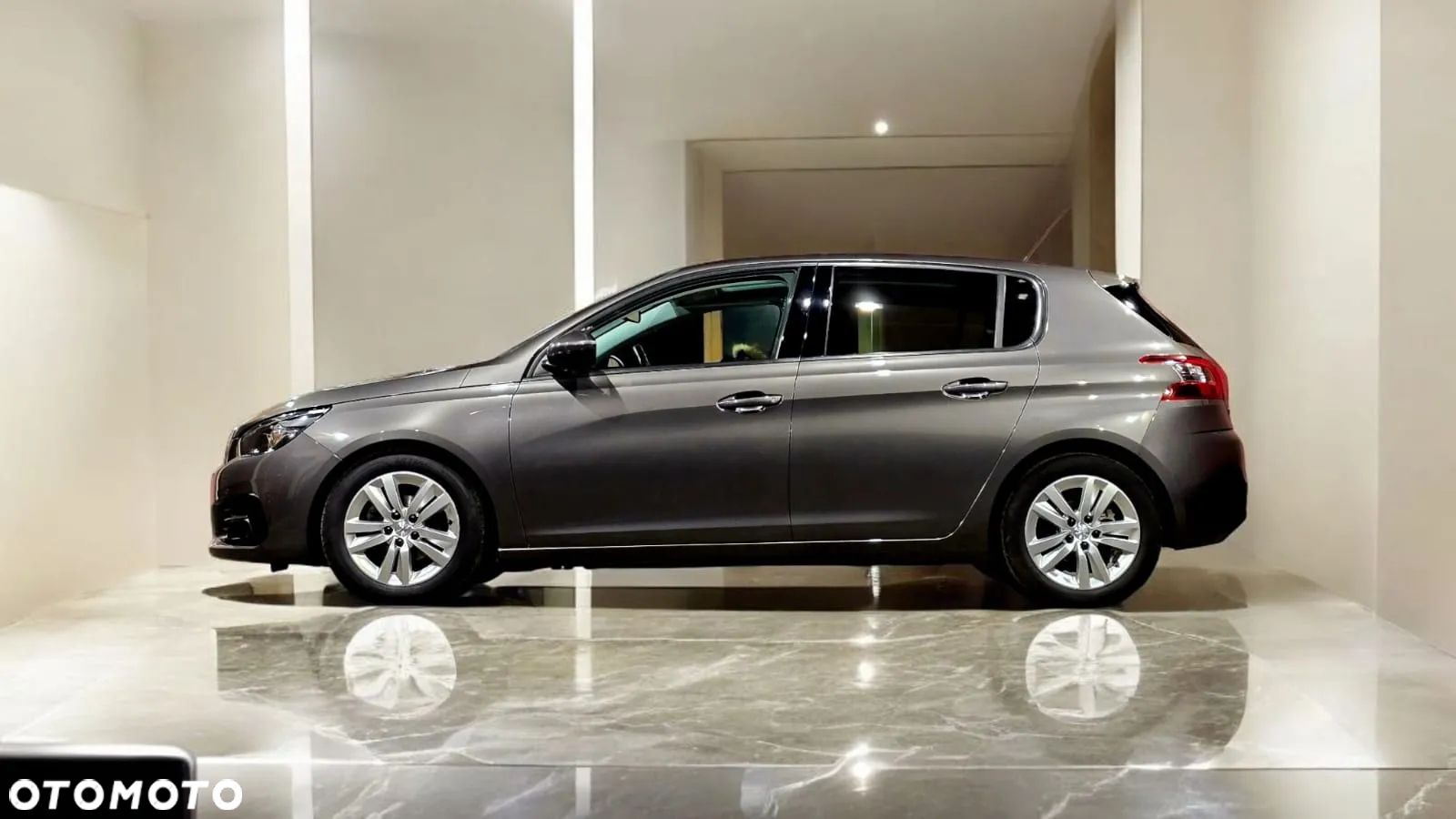 Peugeot 308 1.2 PureTech Allure S&S - 2