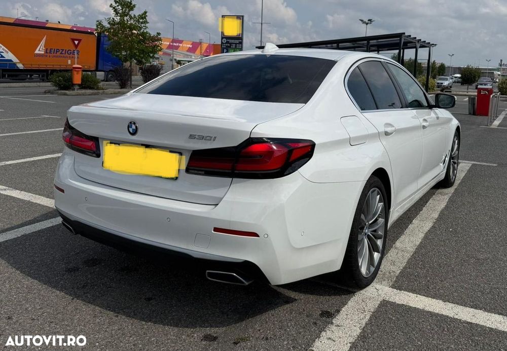 BMW Seria 5 530i Aut. Sport Line - 15