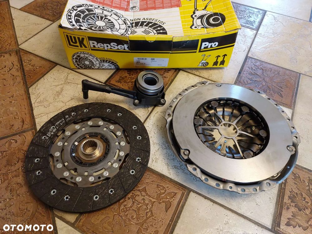 Zestaw sprzęgła sprzegło VW MULTIVAN T5, TRANSPORTER T5 2.5D 04.03-11.09 - 2