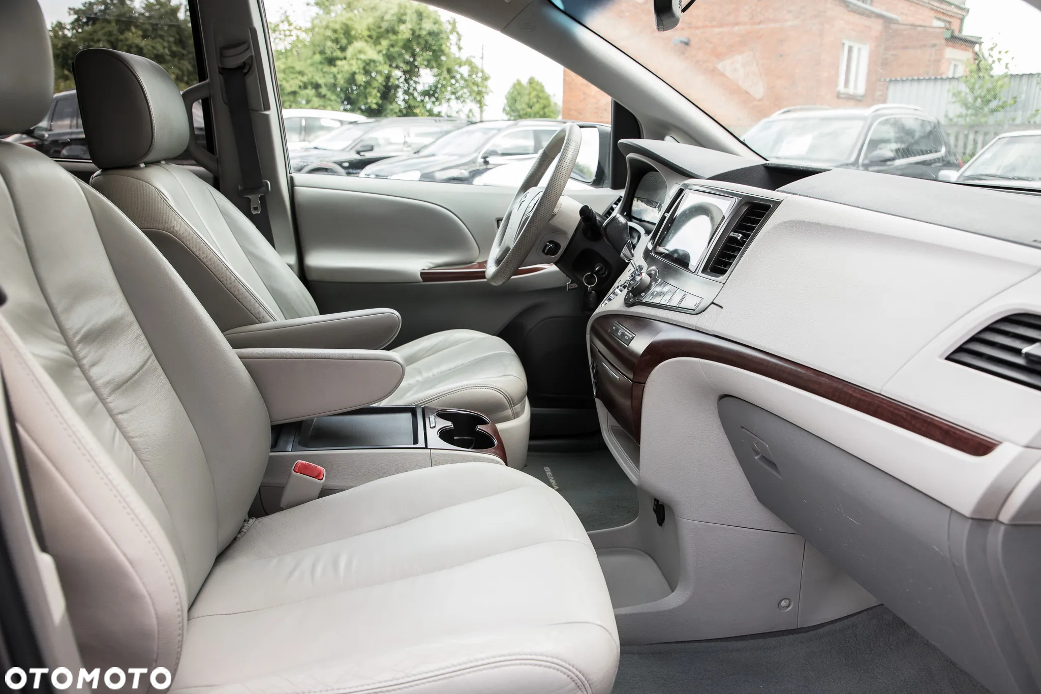 Toyota Sienna 3.5 V6 XLE AWD - 30