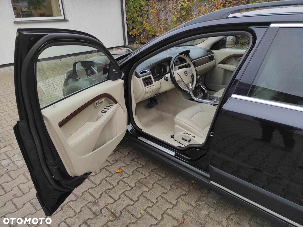 Volvo XC 70 D5 AWD Summum - 12
