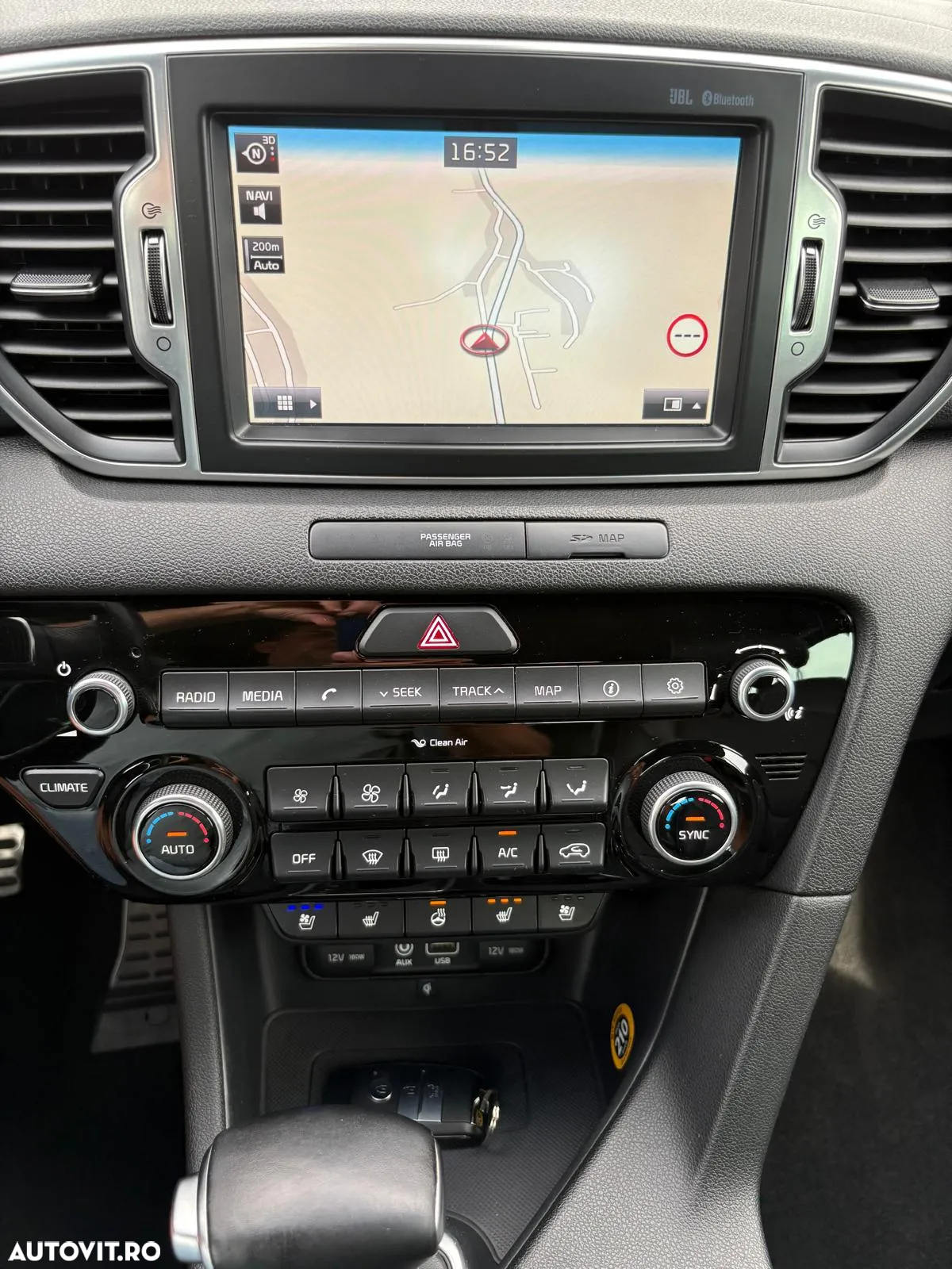 Kia Sportage 2,0 CRDI AWD Aut. GT Line - 24