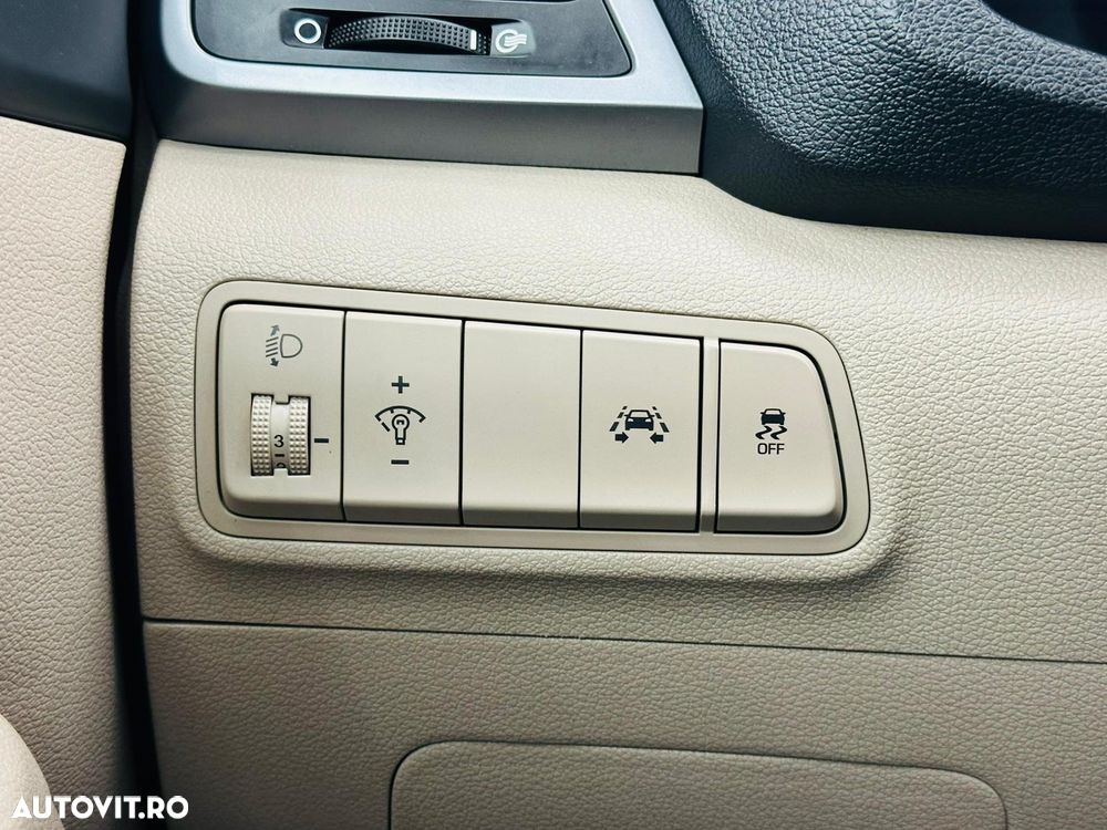 Hyundai Tucson blue 1.7 CRDi 2WD Passion Plus - 32