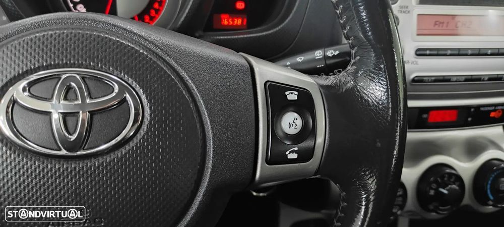 Toyota Urban Cruiser - 37