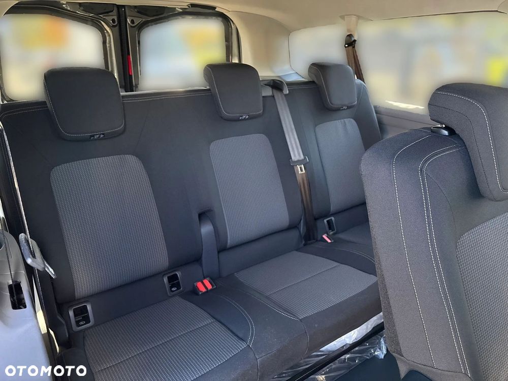 Volkswagen Caravelle - 15