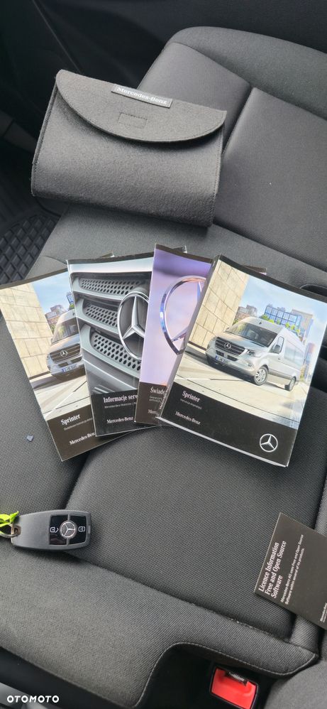Mercedes-Benz Sprinter - 17