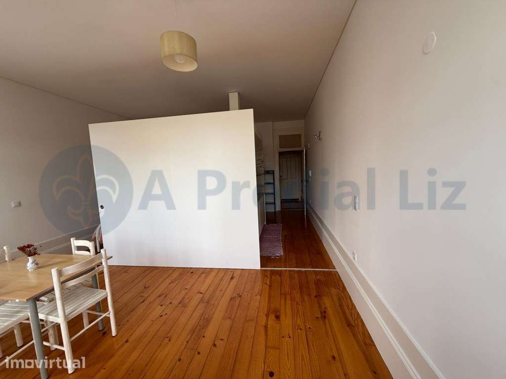 Apartamento T1 - Mobilado/ Equipado - Lapa - Grande imagem: 2/16