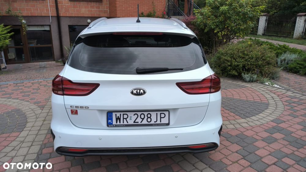Kia Ceed - 6