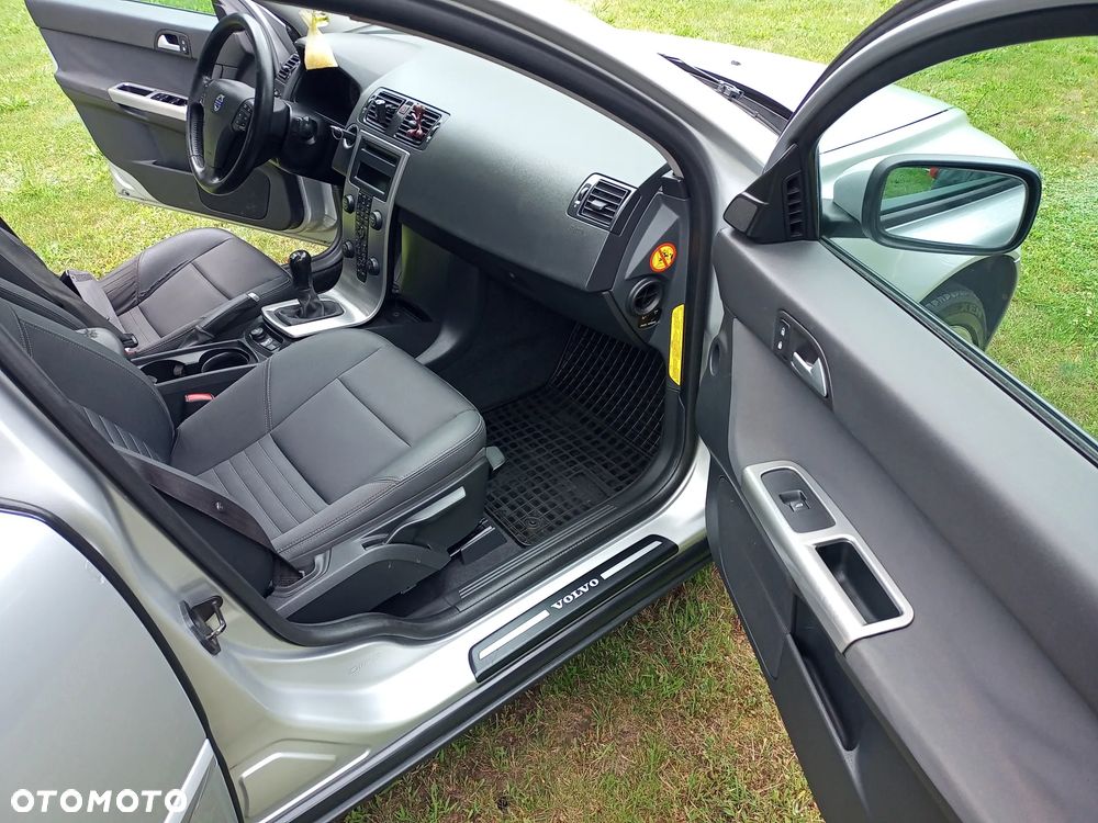 Volvo S40 1.8 - 16