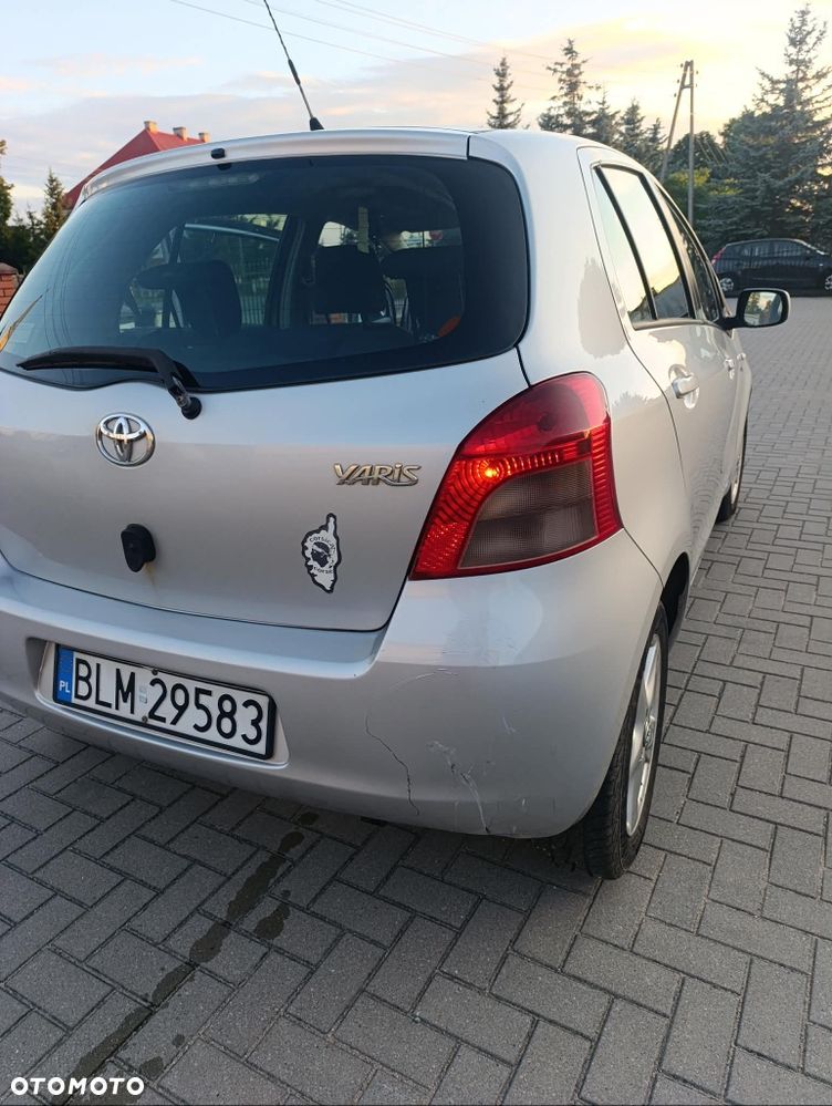 Toyota Yaris - 3