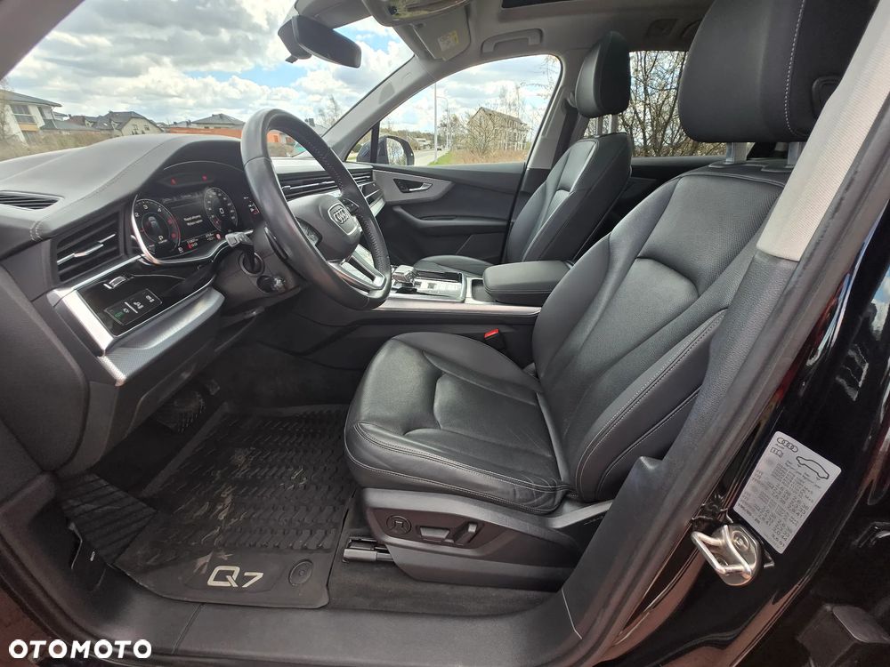 Audi Q7 - 11
