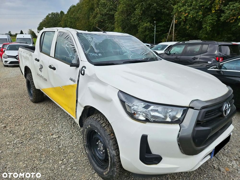 Toyota Hilux - 3