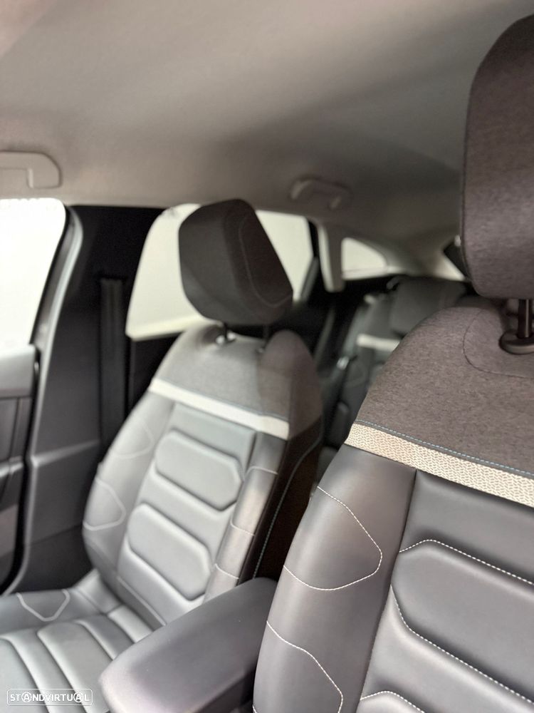 Citroën C4 1.2 PureTech Shine - 19