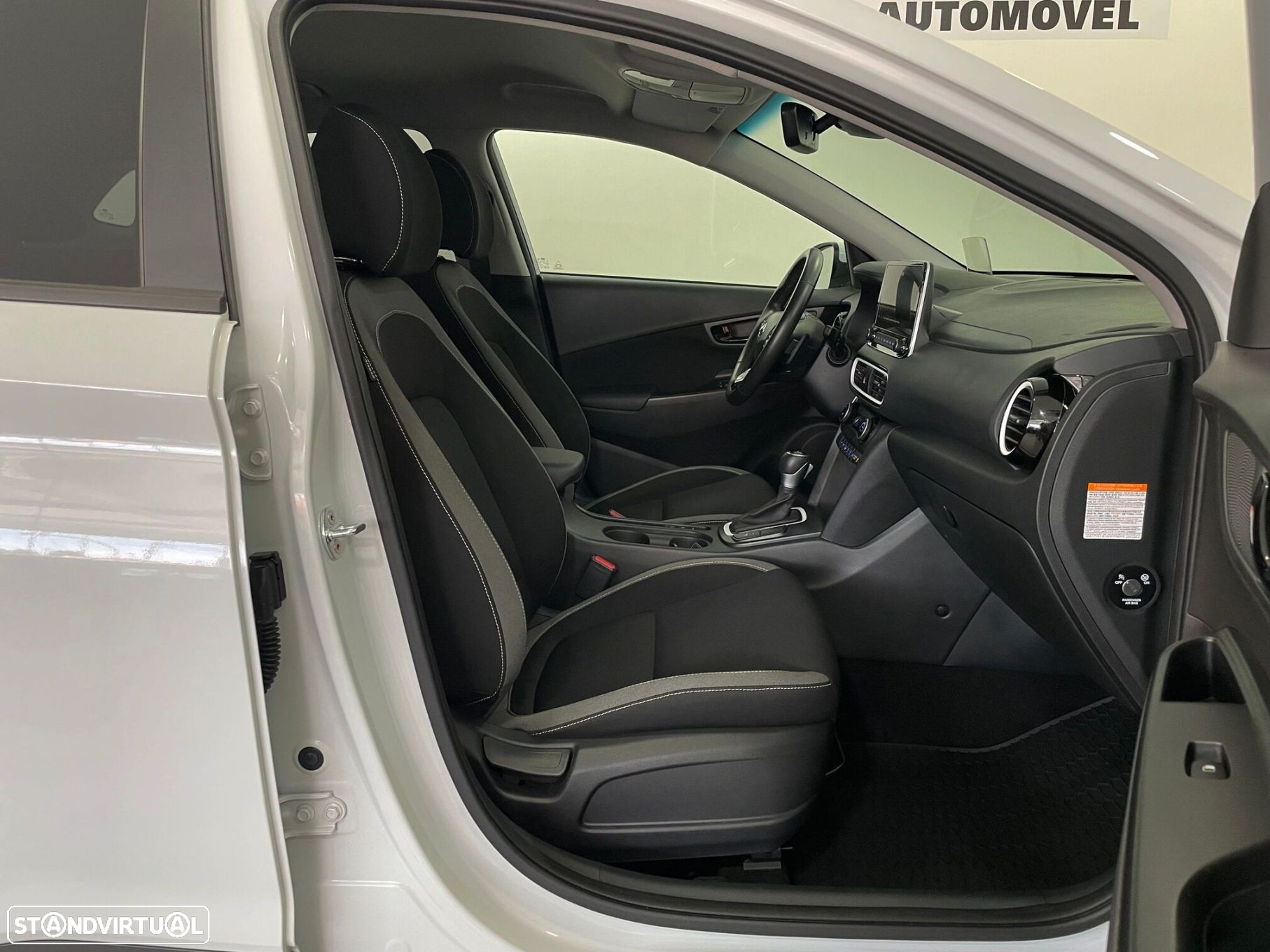 Hyundai Kauai 1.6 GDi HEV Premium - 20