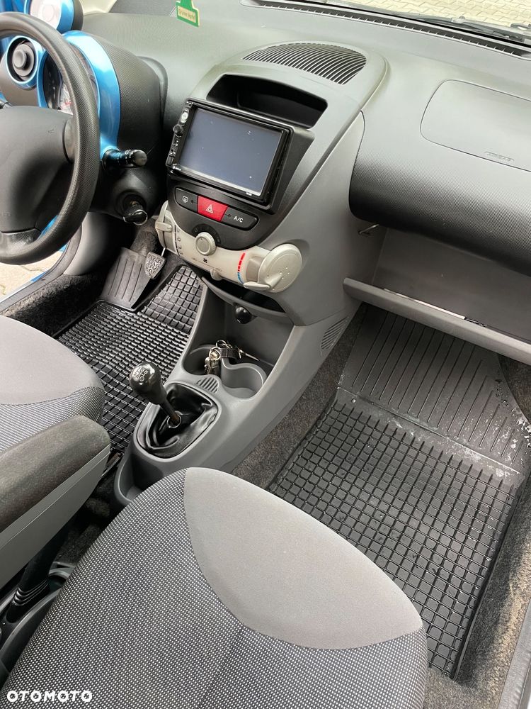 Peugeot 107 1.0 Happy - 14