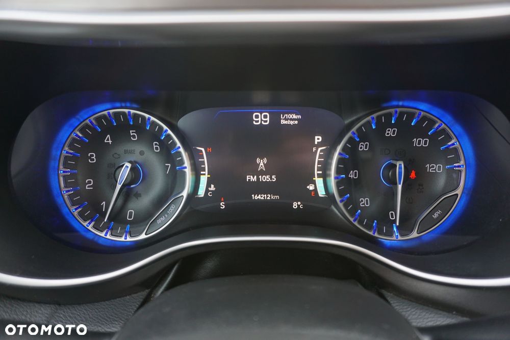 Chrysler Pacifica - 21