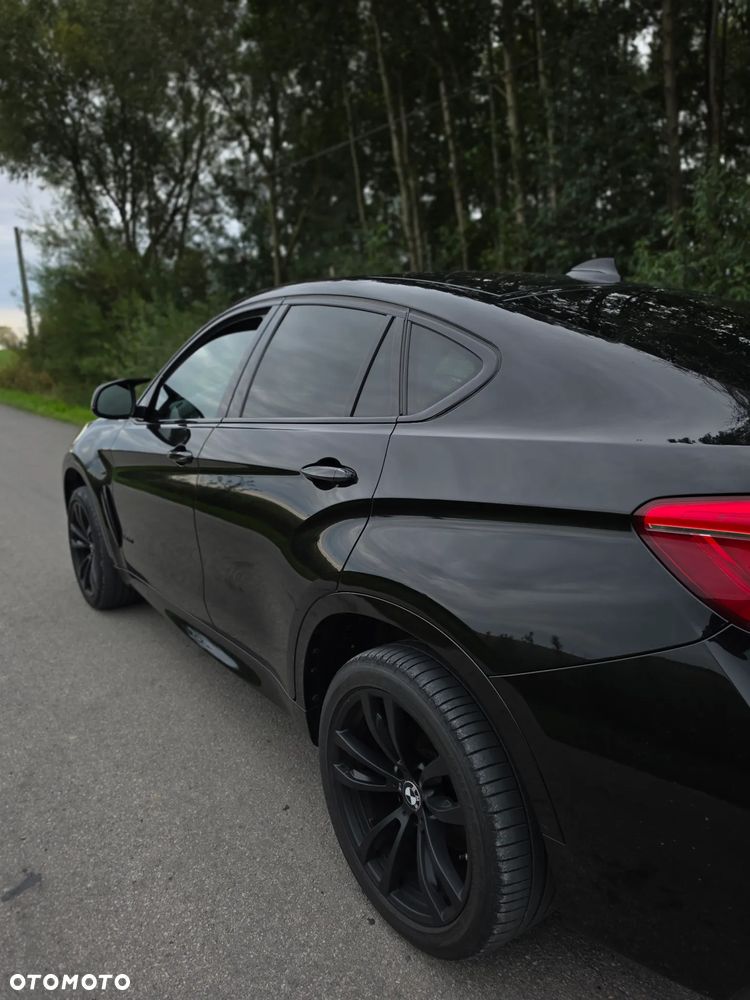 BMW X6 xDrive40d - 11