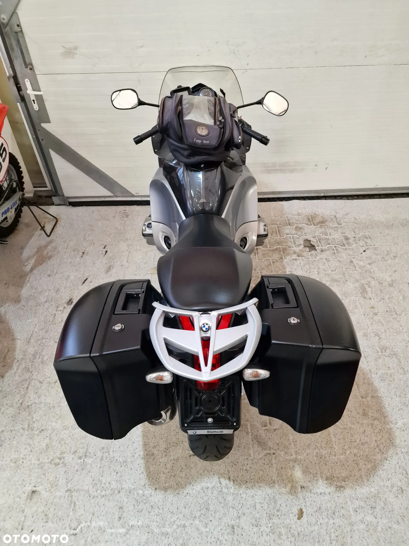 BMW R - 27