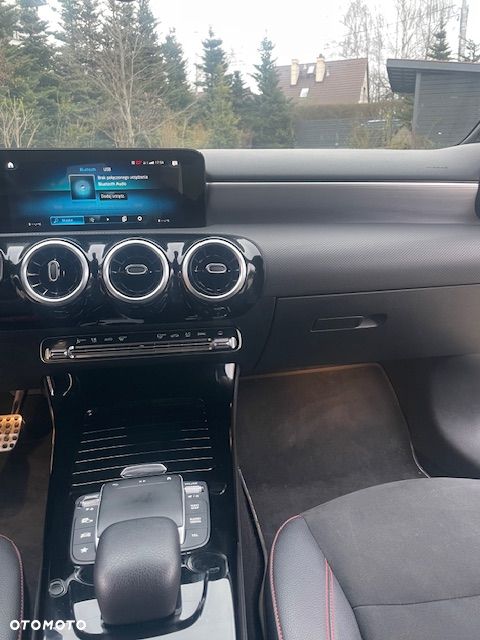 Mercedes-Benz Klasa A 180 d AMG Line 8G-DCT - 24