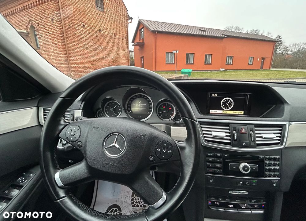 Mercedes-Benz Klasa E - 20
