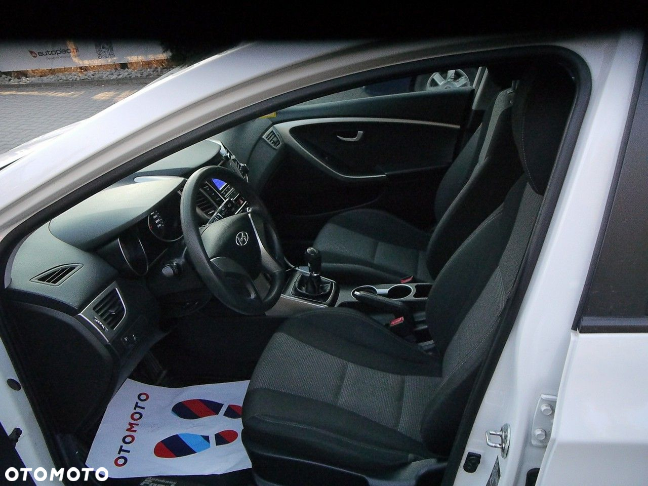 Hyundai i30 1.6 CRDi Comfort - 25