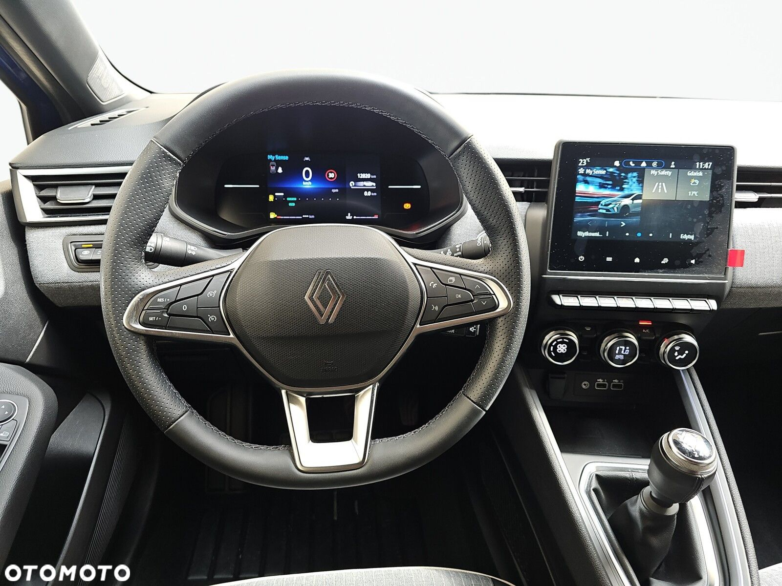 Renault Clio - 12