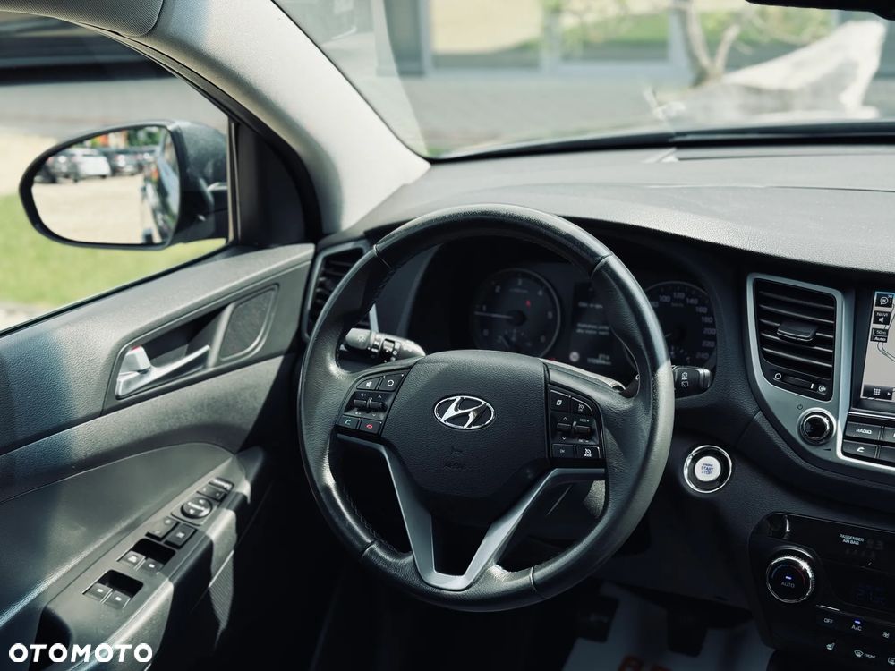 Hyundai Tucson blue 1.7 CRDi 2WD Style - 21
