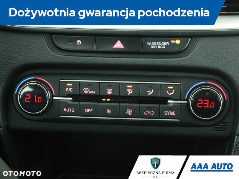 Kia Ceed - 11