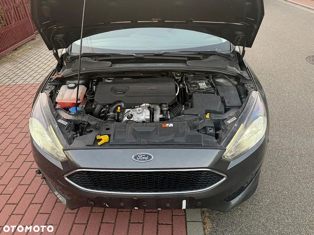 Ford Focus 1.5 EcoBlue Start-Stopp-System ST-LINE DESIGN - 29