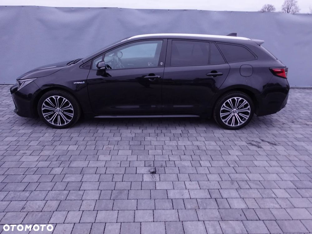 Toyota Corolla 1.8 Hybrid Team Deutschland - 1