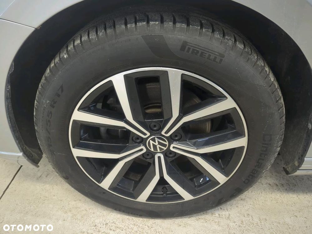 Volkswagen Passat - 5