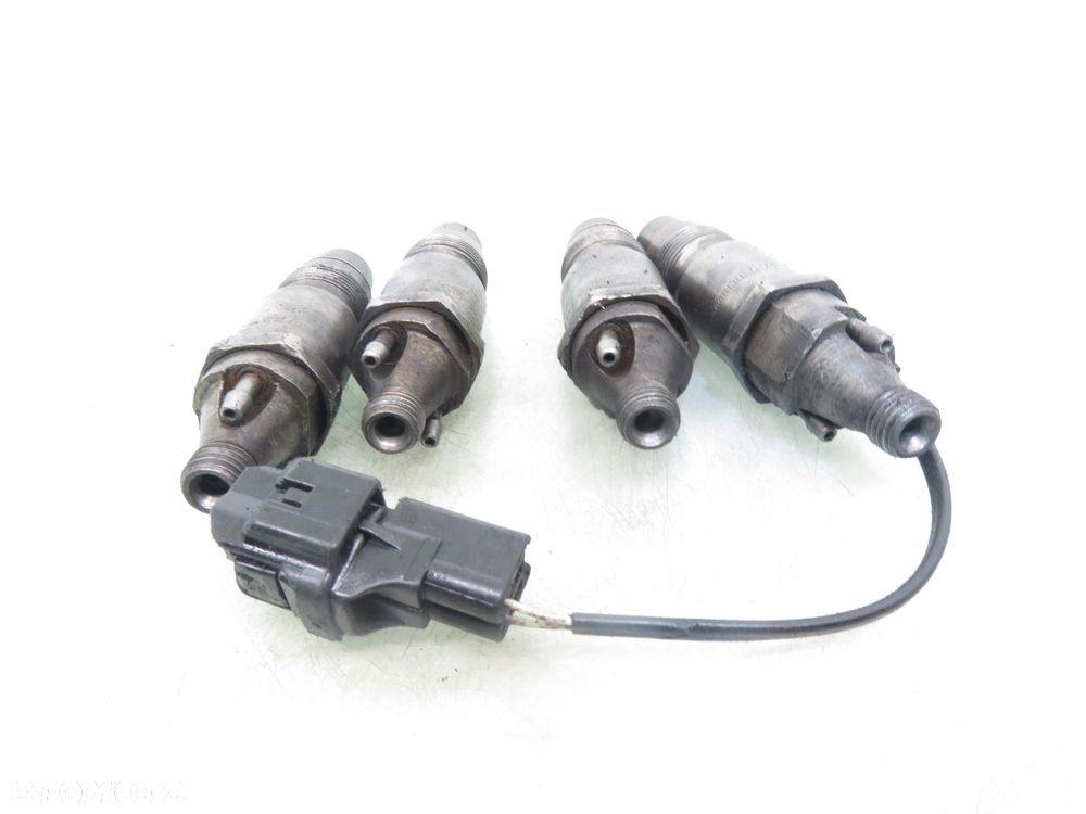 WTRYSKIWACZE CHRYSLER  VOYAGER III (GS) 2.5 TD KCA17S101 KCA17S70 - 6