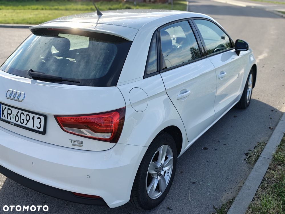 Audi A1 Sportback 1.0 TFSI S tronic - 4
